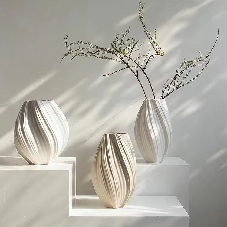 Calma Pampas Vase
